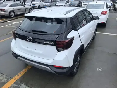 Toyota Yaris L