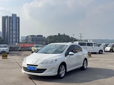 Peugeot 408