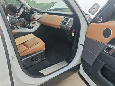 Land Rover Sport