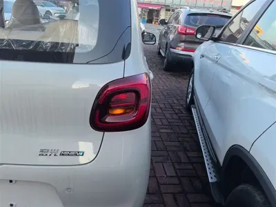 Wuling MINIEV