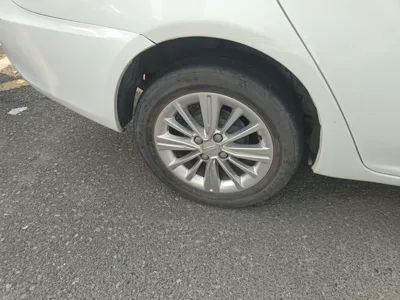 Geely Diamond