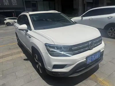 Volkswagen Tharu