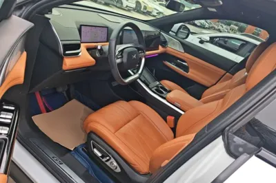 Xpeng G9