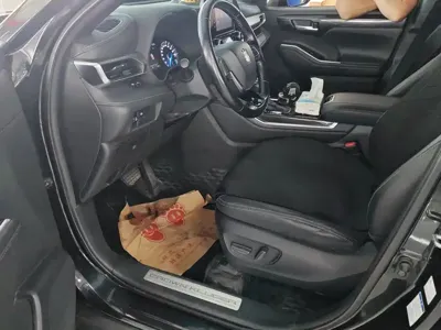 Toyota Crown Kluger