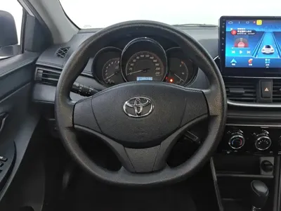 Toyota Yaris L