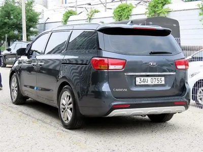 Kia Canival