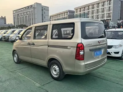 Wuling Rongguang V