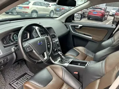 Volvo XC60 (Import)