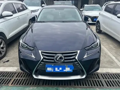 Lexus IS
