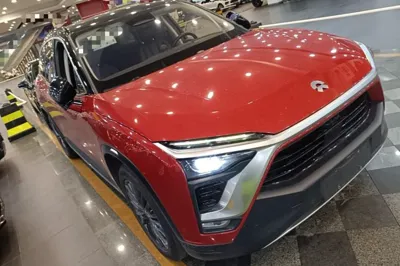 Nio ES8