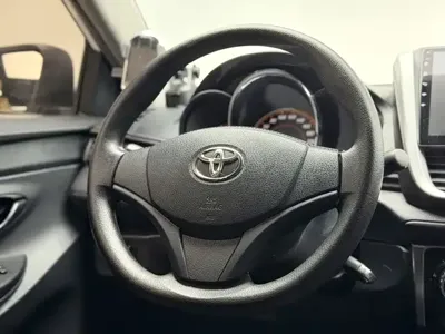 Toyota Yaris L