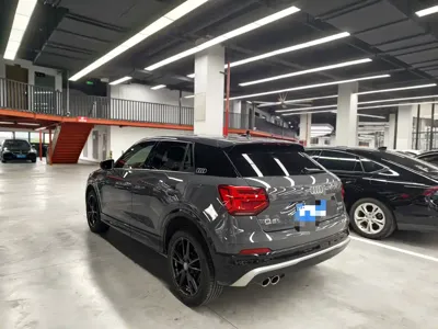 Audi Q2L