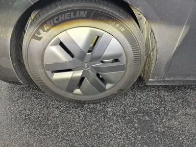 Li Auto Li MEGA
