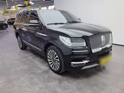 Lincoln Navigator