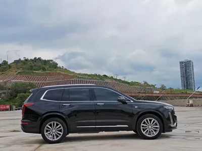 Cadillac XT6