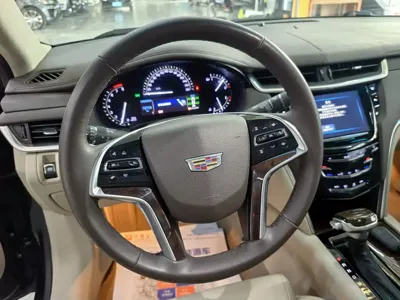 Cadillac XTS