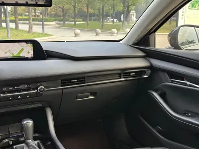 Mazda 3 Axela