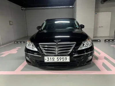 Hyundai Genesis