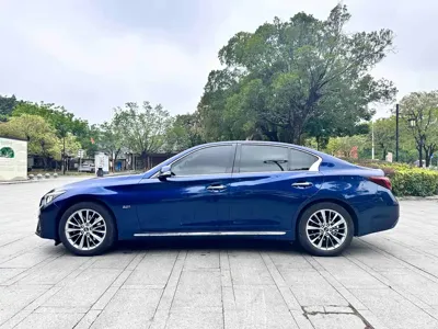 Infiniti Q50L