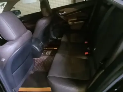Toyota Reiz