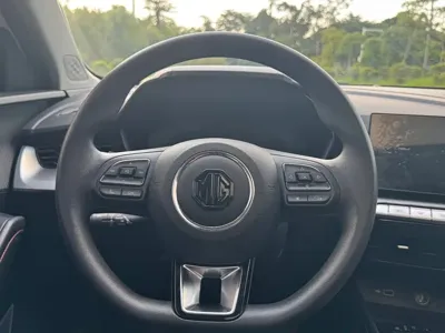 MG MG5
