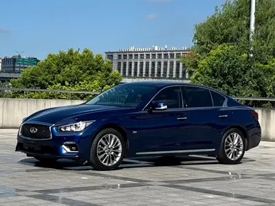 Infiniti Q50L
