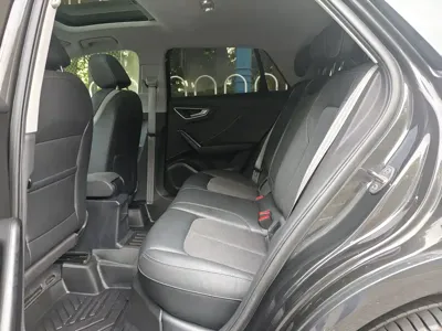 Audi Q2L e-tron