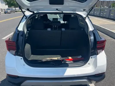 Toyota Yaris L