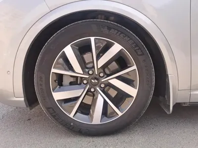 Li Auto Li L8