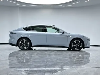 Nio ET5