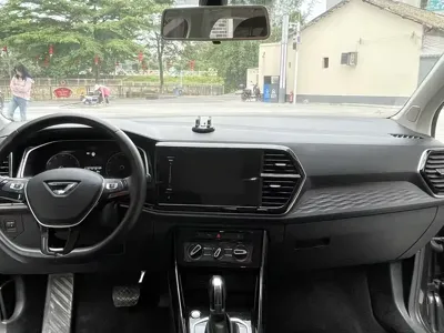 Jetta VS5