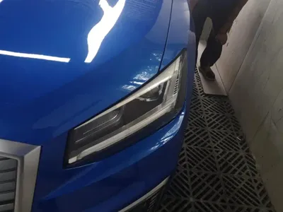 Audi Q2L e-tron