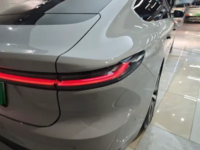 Nio ET7