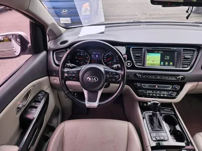 Kia Canival