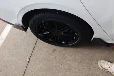 Geely Auto Binray