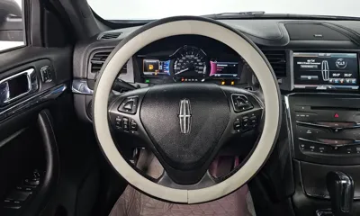 Lincoln MKS