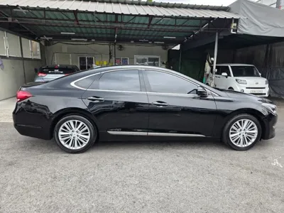 Hyundai Aslan