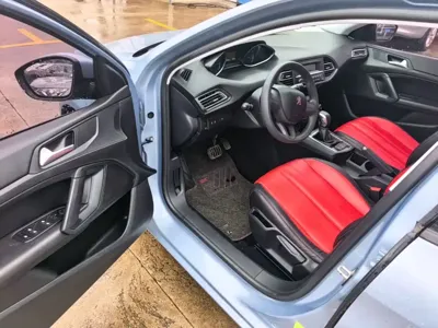 Peugeot 308S