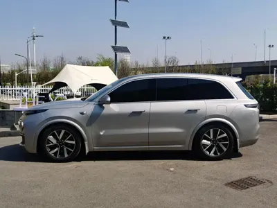 Li Auto Li L8