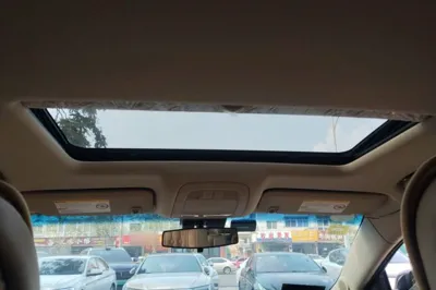 Roewe 950