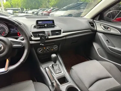 Mazda 3 Axela
