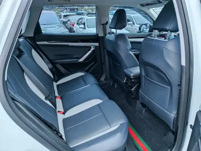 Geely Boyue L