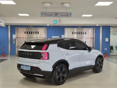 Volvo EX30