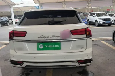 Zotye Domy X7