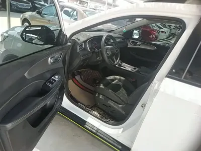 Roewe RX5