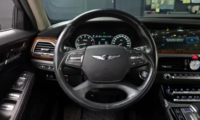 Genesis EQ900