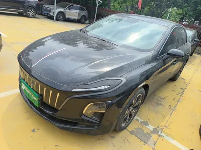 Hongqi E-QM5