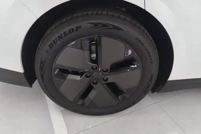 Li Auto Li Auto i6