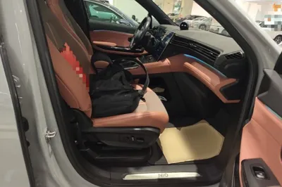 Nio EC6