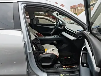 Geely Boyue L